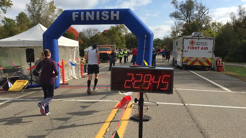 2014-10 Hereos on Hines HM 275.JPG - 2014-10 Heroes on Hines Half Marathon to support fallen first responders.